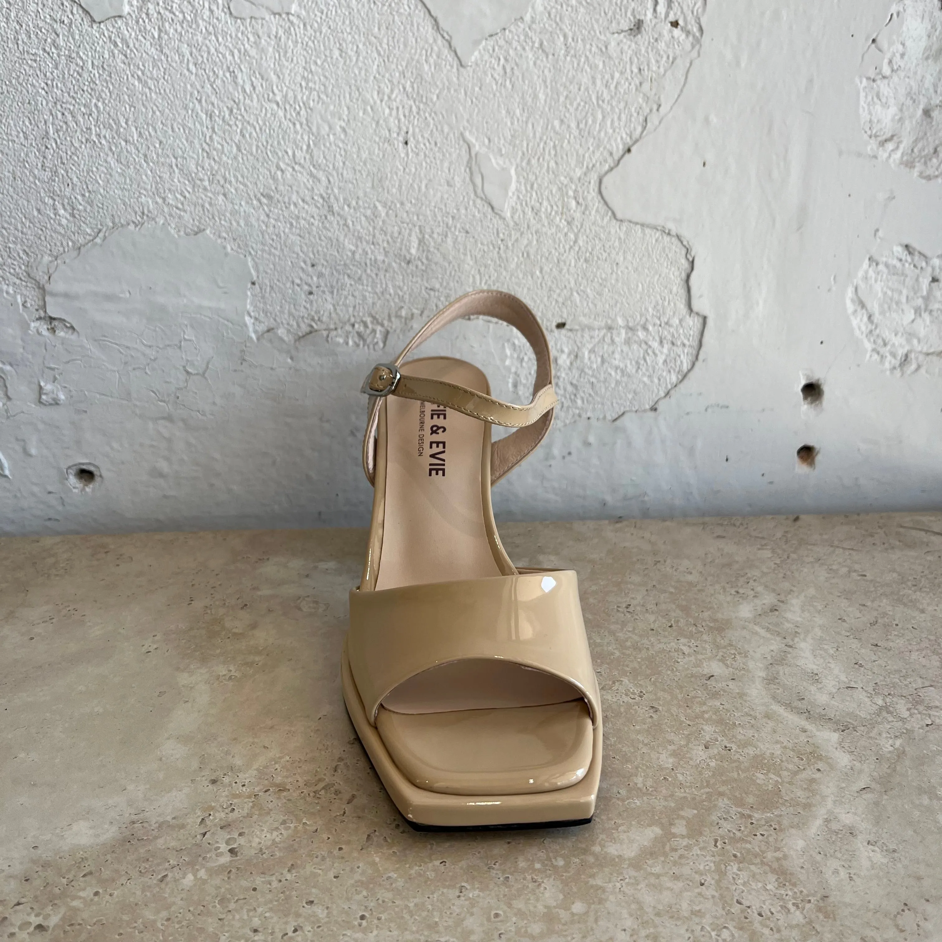 Alfie & Evie Xinia Caramel Patent