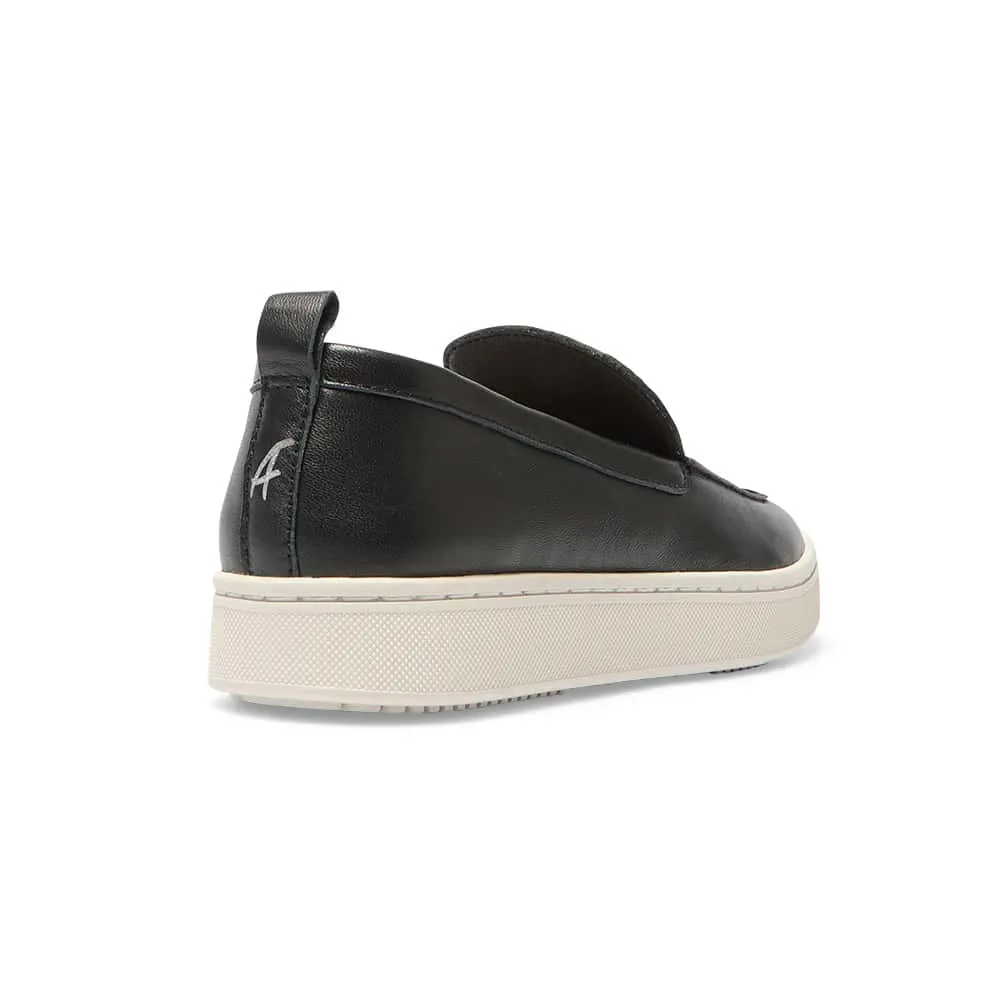 Angus Loafer in Black Leather