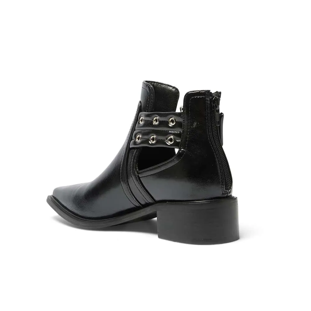 Arizona Boot in Black Crinkle Patent