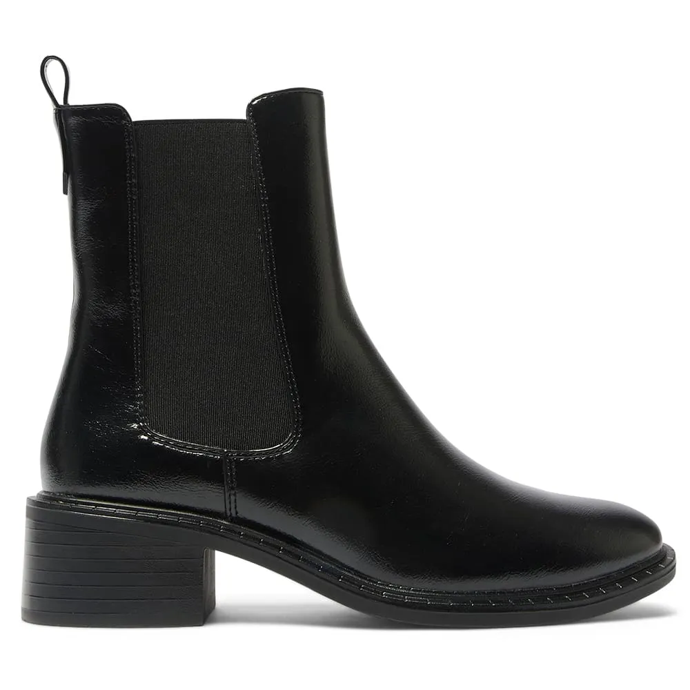 Bedford Boot in Black Crinkle