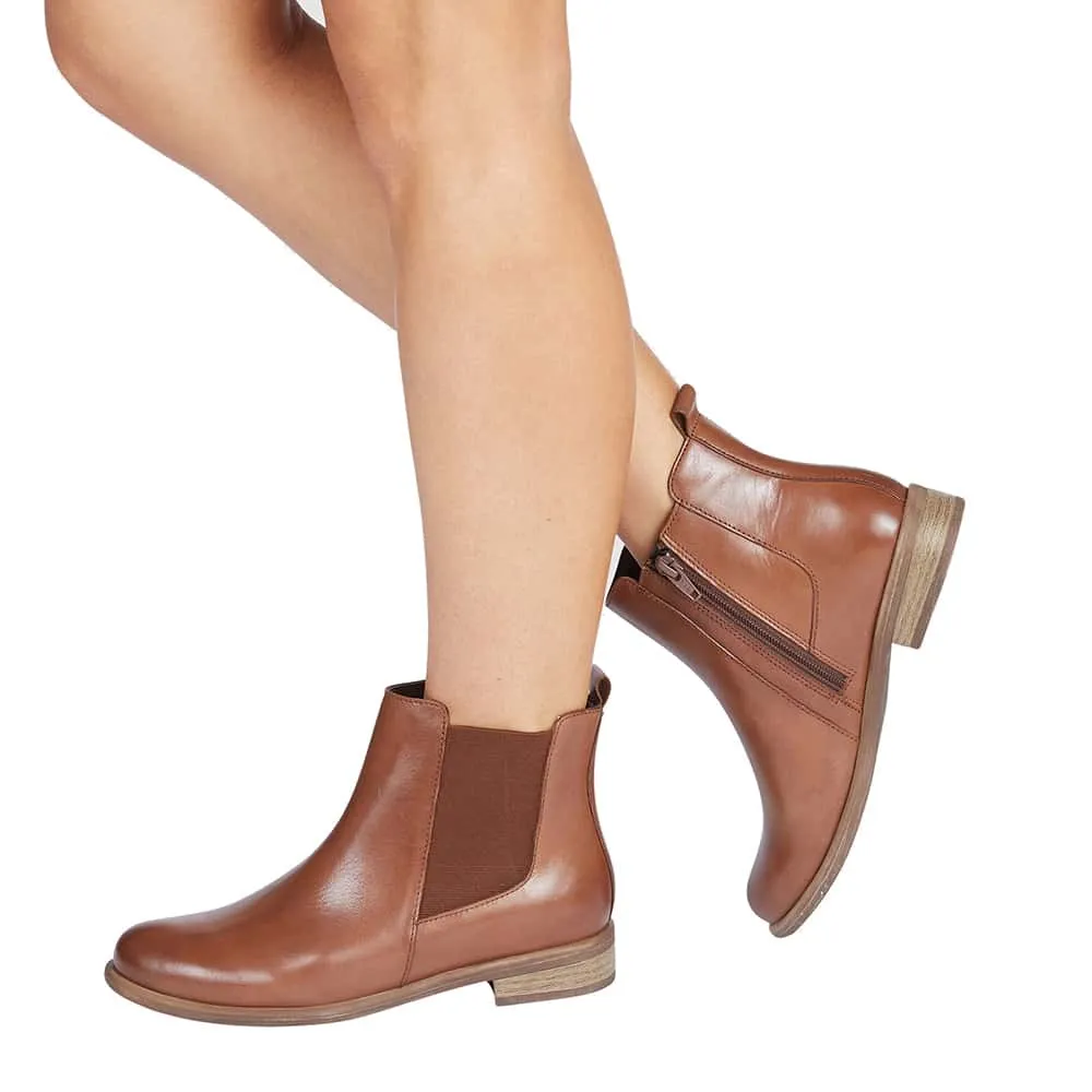 Bogart Boot in Mid Brown Leather