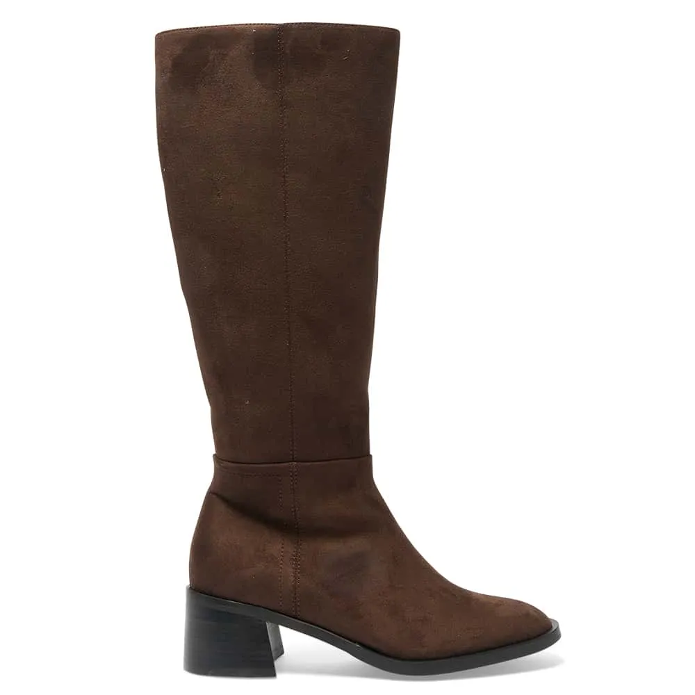 Carson Boot in Chocolate Micro
