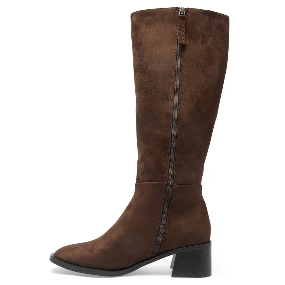 Carson Boot in Chocolate Micro