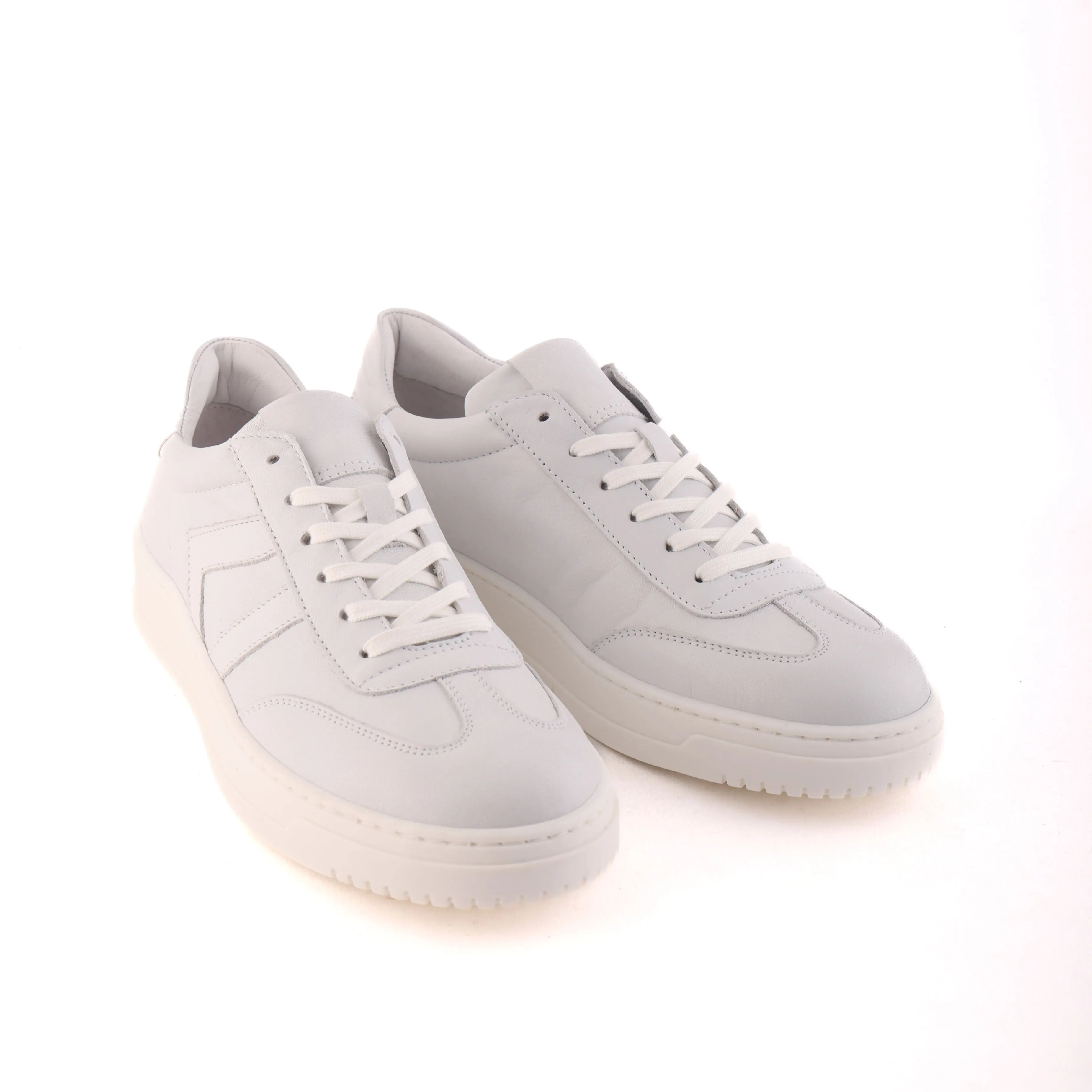 CLEO Ice White