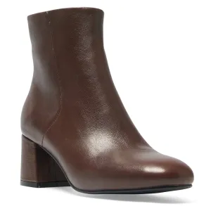 Dakota Boot in Chocolate Glove Leather