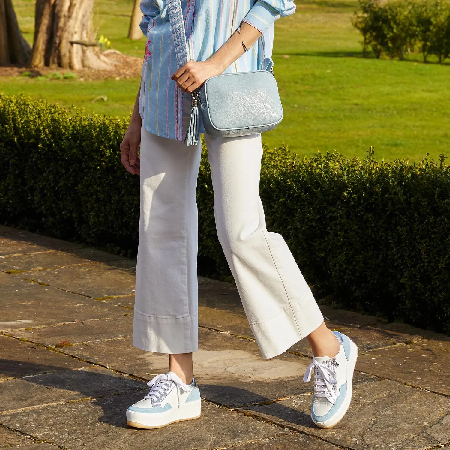 Dandy: White Leather & Pale Blue Suede