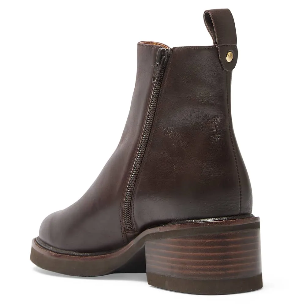 Detroit Boot in Chocolate Glove Leather