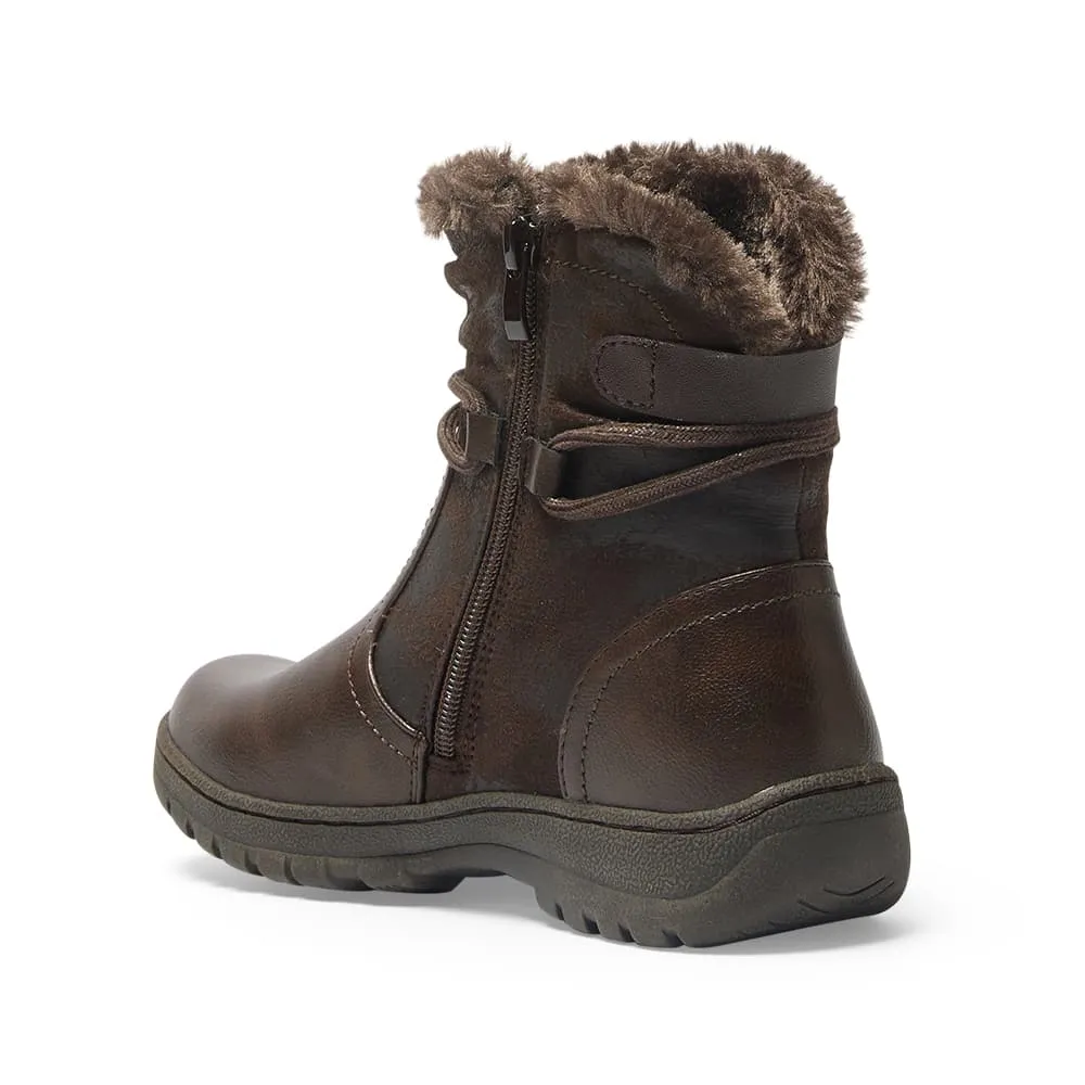 Eskimo Boot in Chocolate Micro Smooth