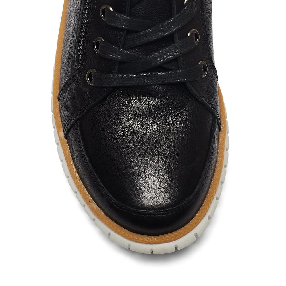 Fable Boot in Black Leather