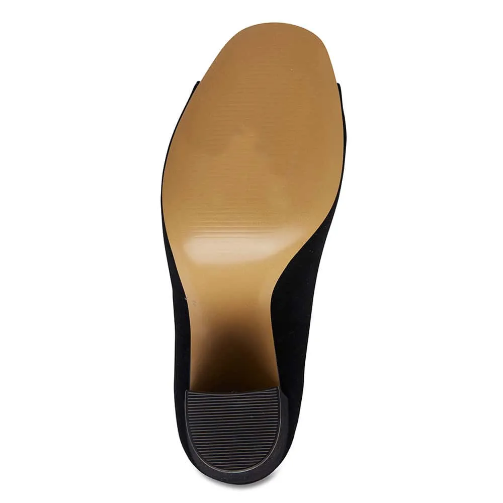 Finn Heel in Black Suede