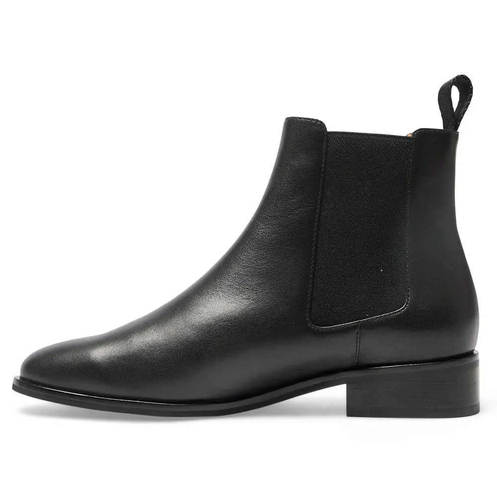 Fitzroy Boot in Black Leather