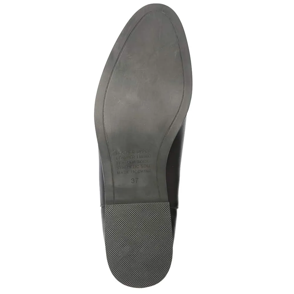 Fitzroy Boot in Black Leather