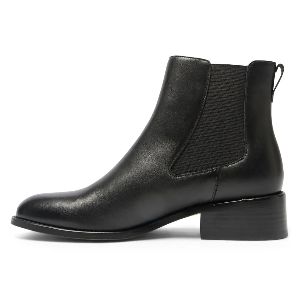 Forbes Boot in Black Leather