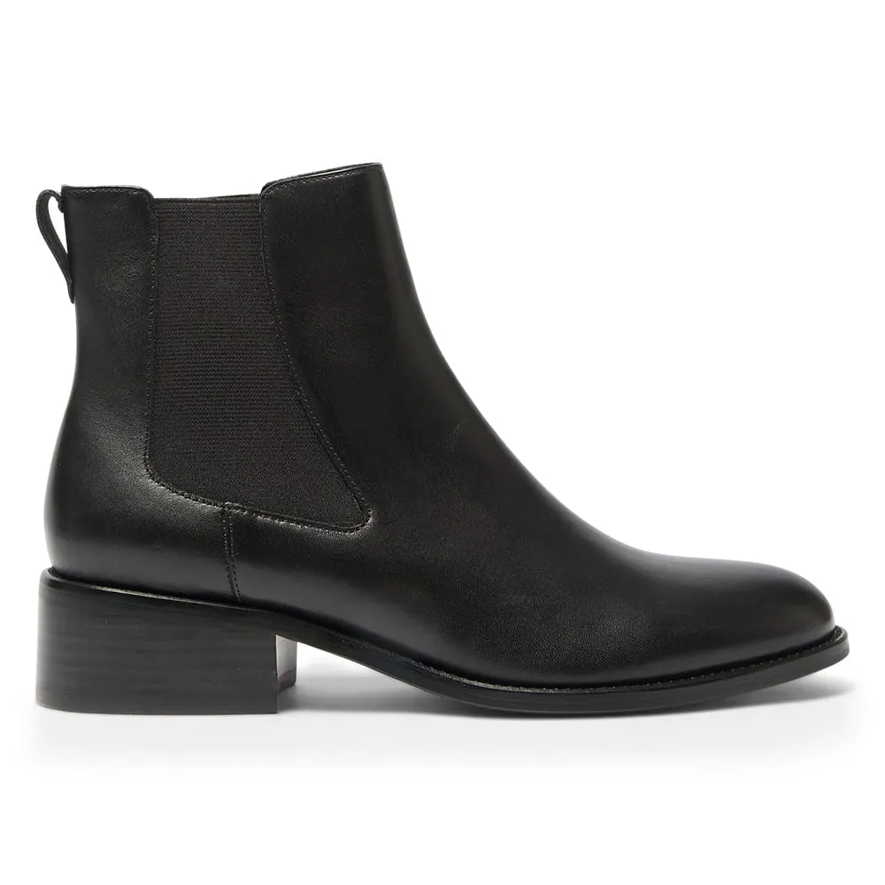 Forbes Boot in Black Leather