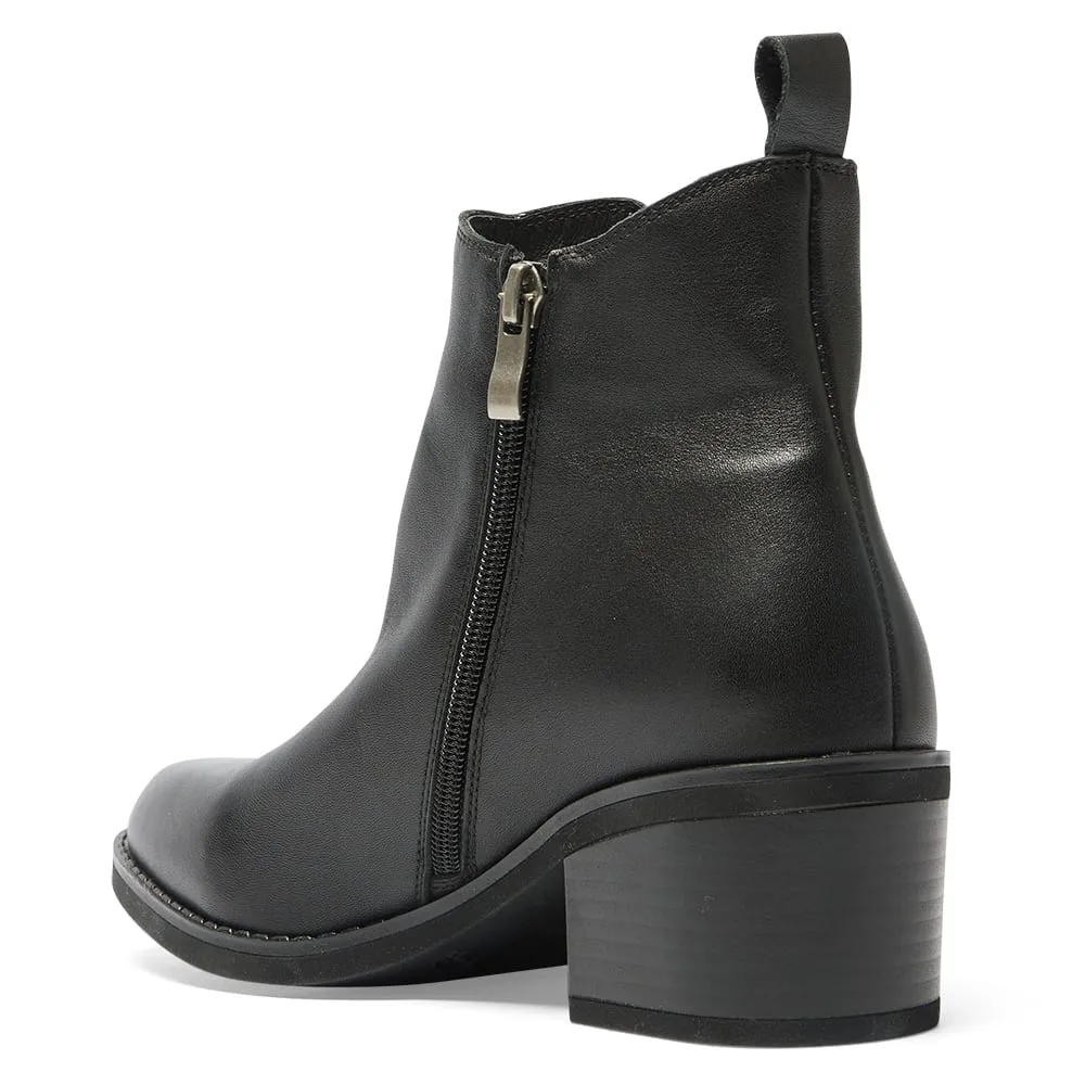 Franklin Boot in Black Leather