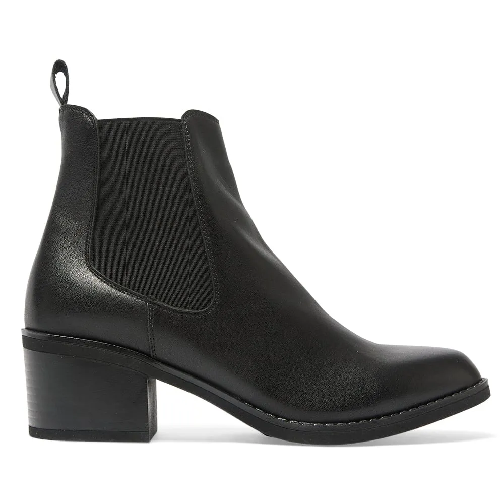 Franklin Boot in Black Leather