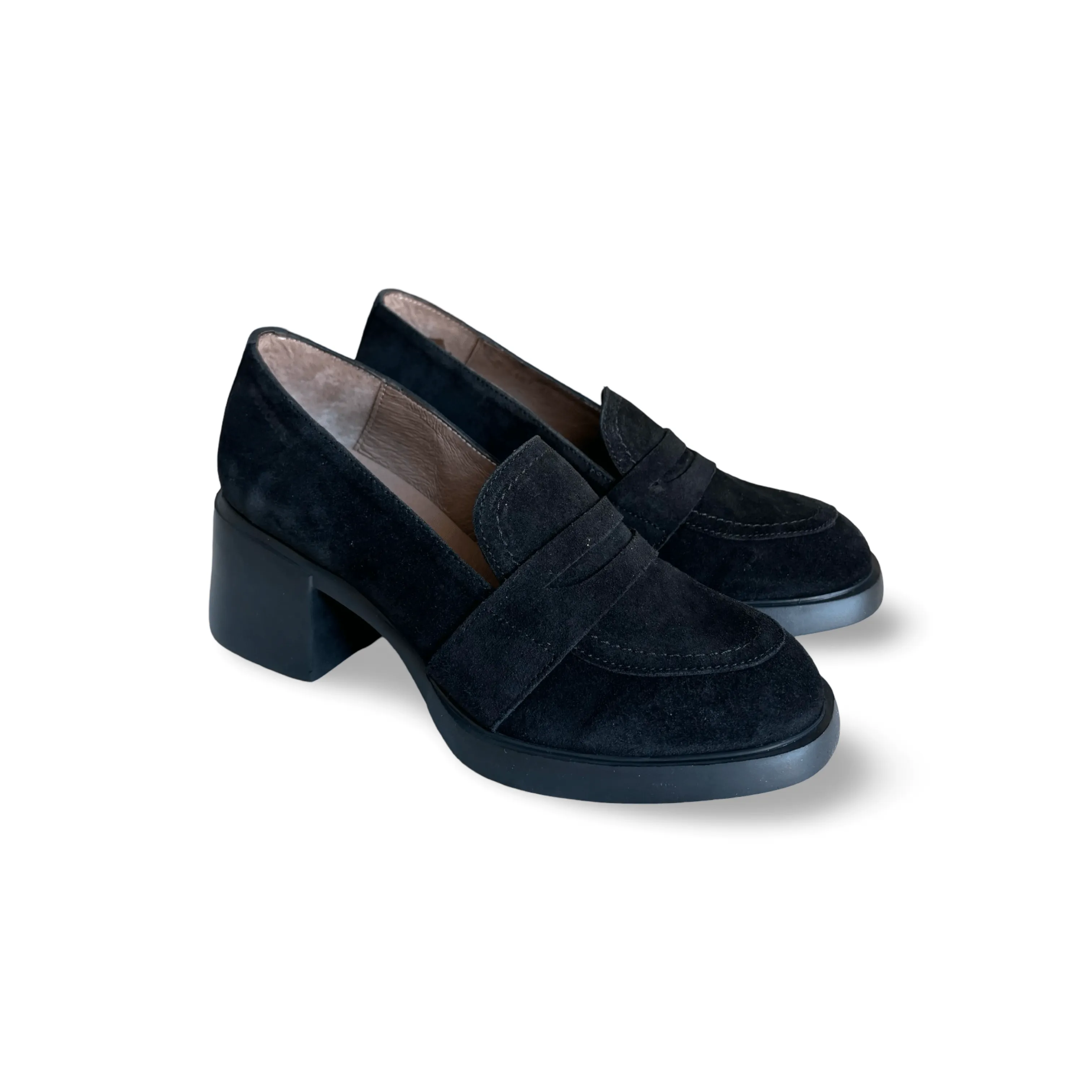 G6107 Black Suede Loafer