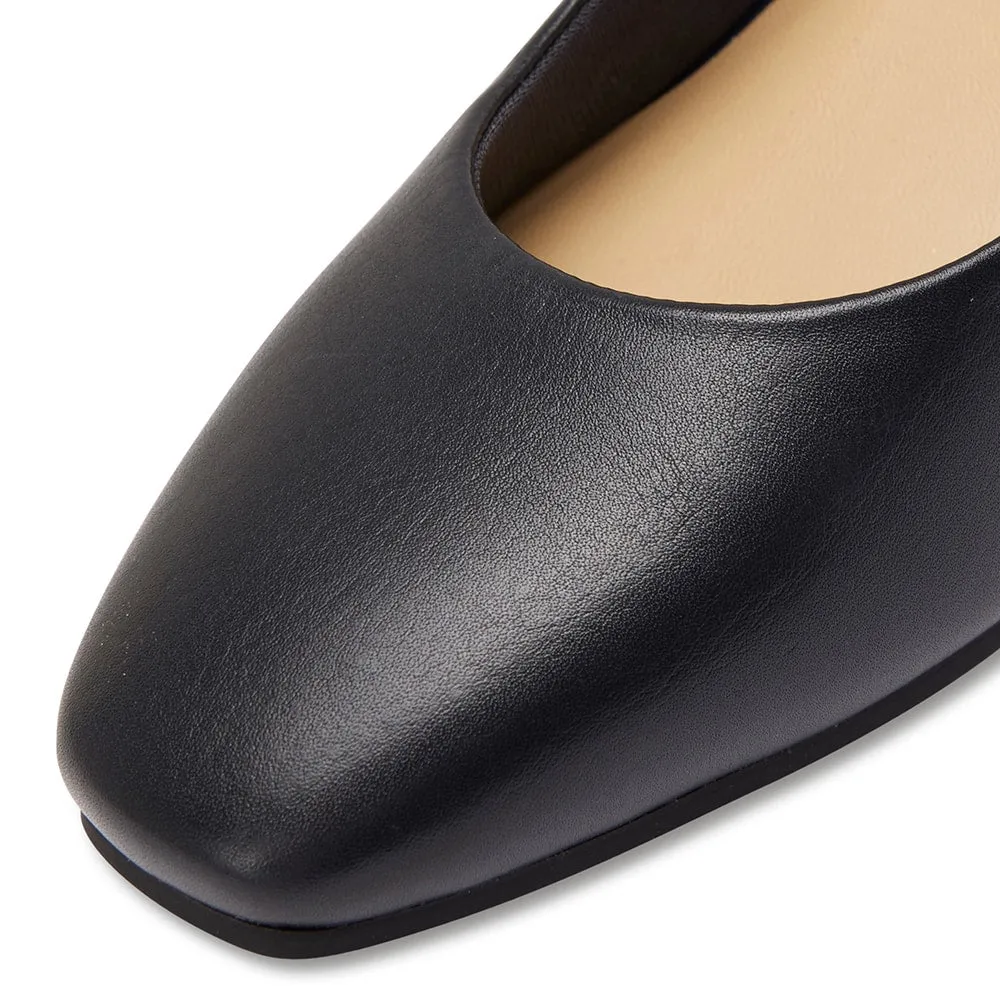 Gamma Heel in Navy Leather