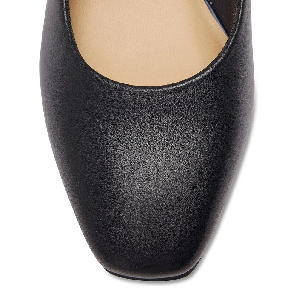 Gamma Heel in Navy Leather