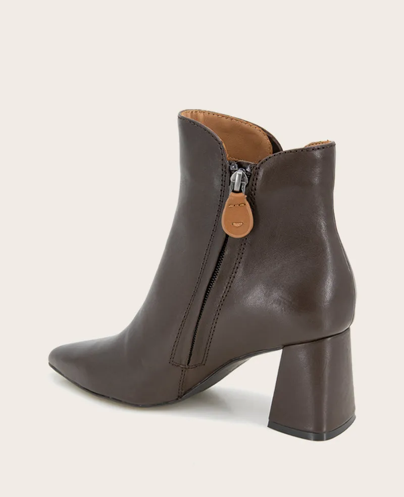 GENTLE SOULS - Danbury Leather Double Gore Heel Boot