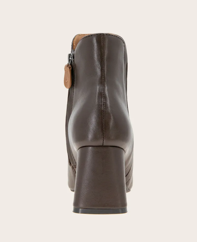 GENTLE SOULS - Danbury Leather Double Gore Heel Boot