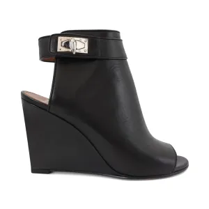 Givenchy Sharktooth Wedges - Women's 38