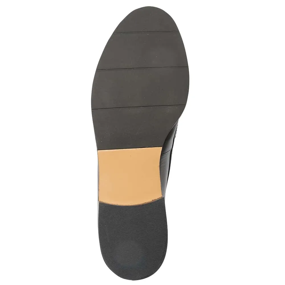 Gordon Loafer in Black Leather