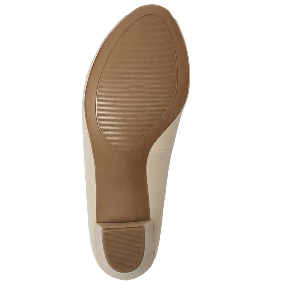 Hilary Heel in Nude Leather