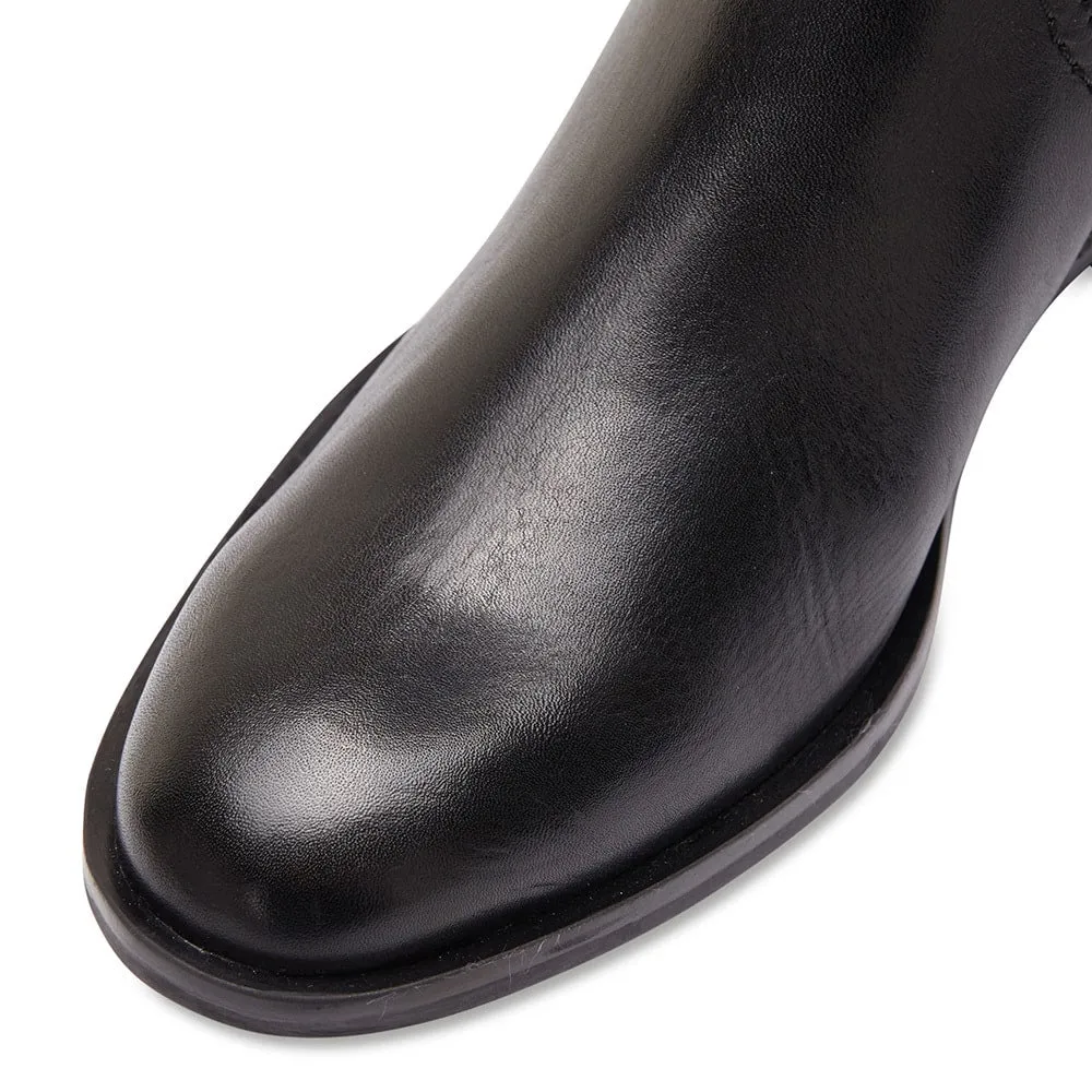 Irwin Boot in Black Hi Shine Leather