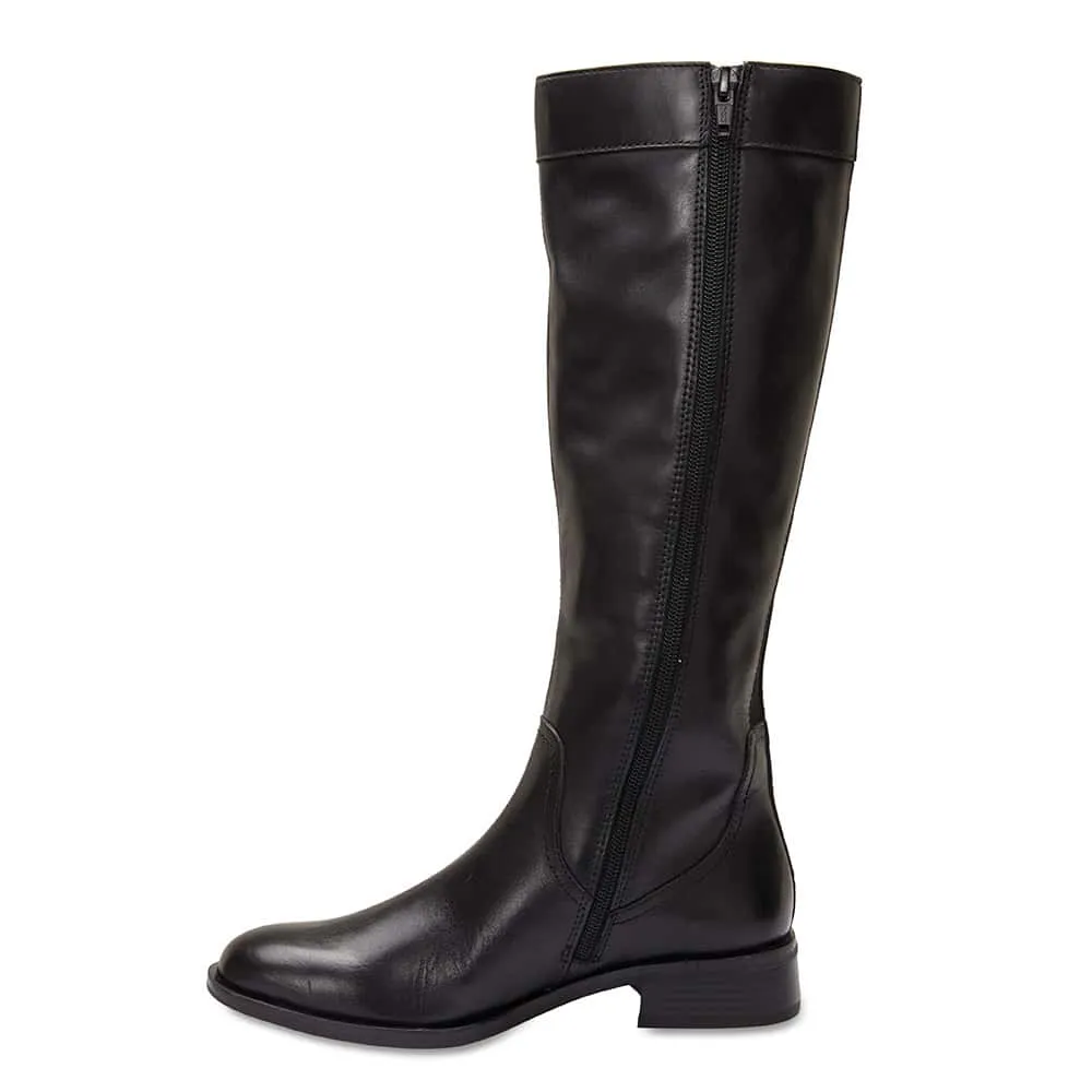 Irwin Boot in Black Hi Shine Leather