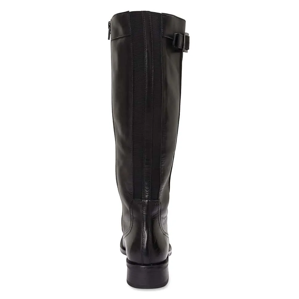 Irwin Boot in Black Hi Shine Leather