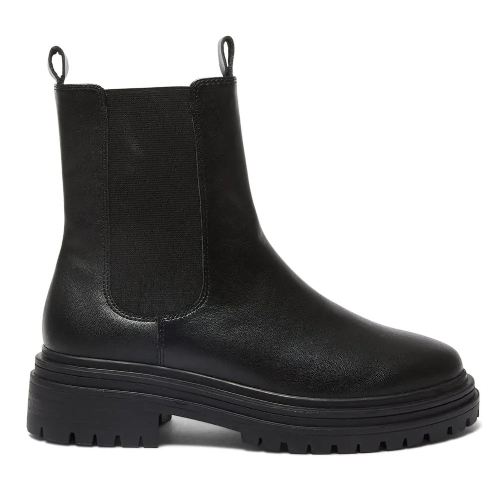 Kansas Boot in Black Leather