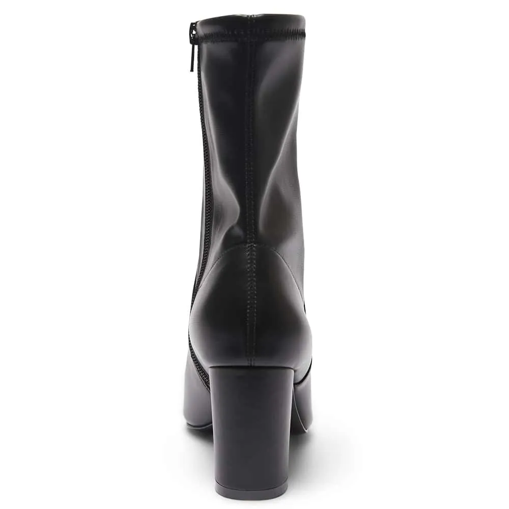Karly Boot in Black Smooth