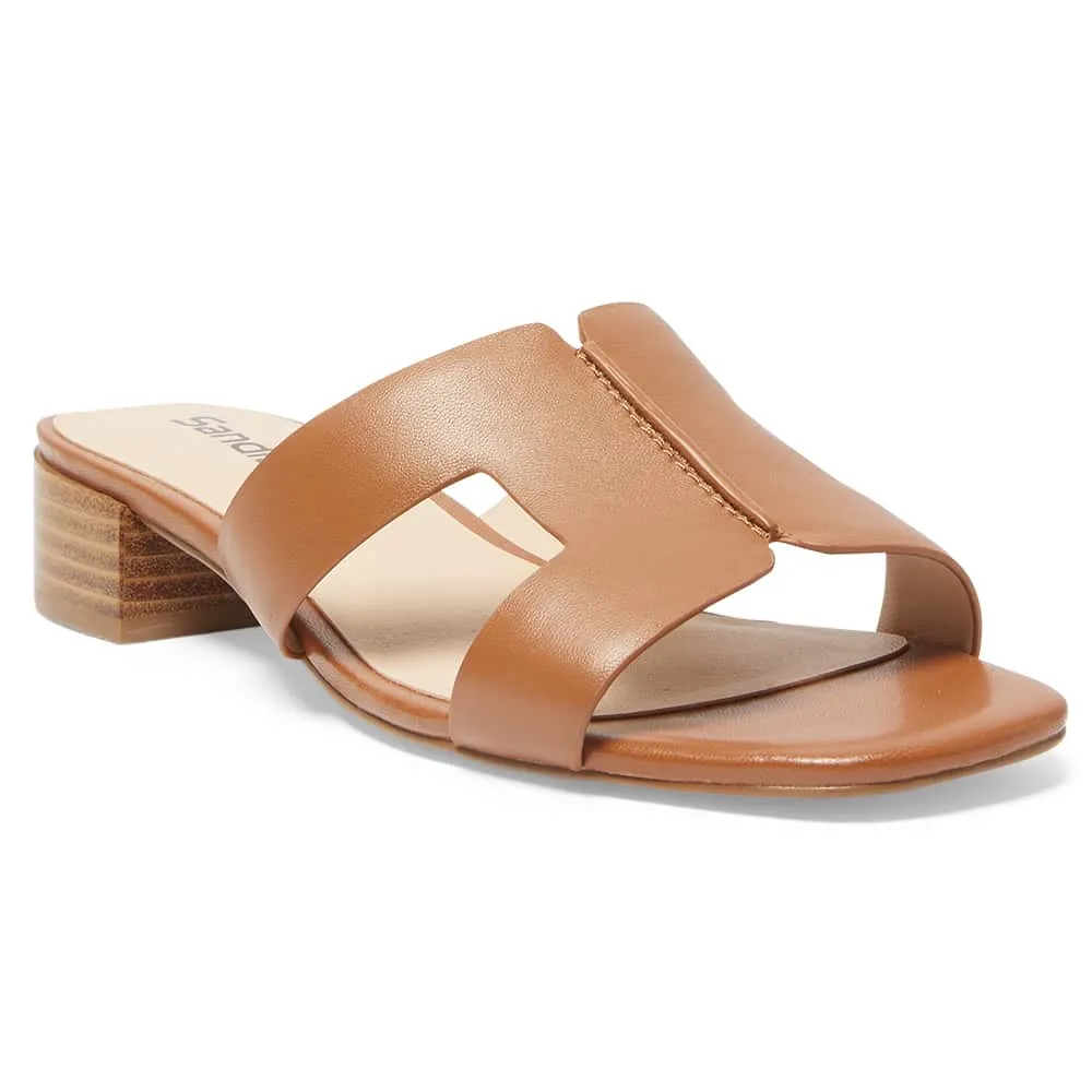 Kerry Heel in Tan Leather