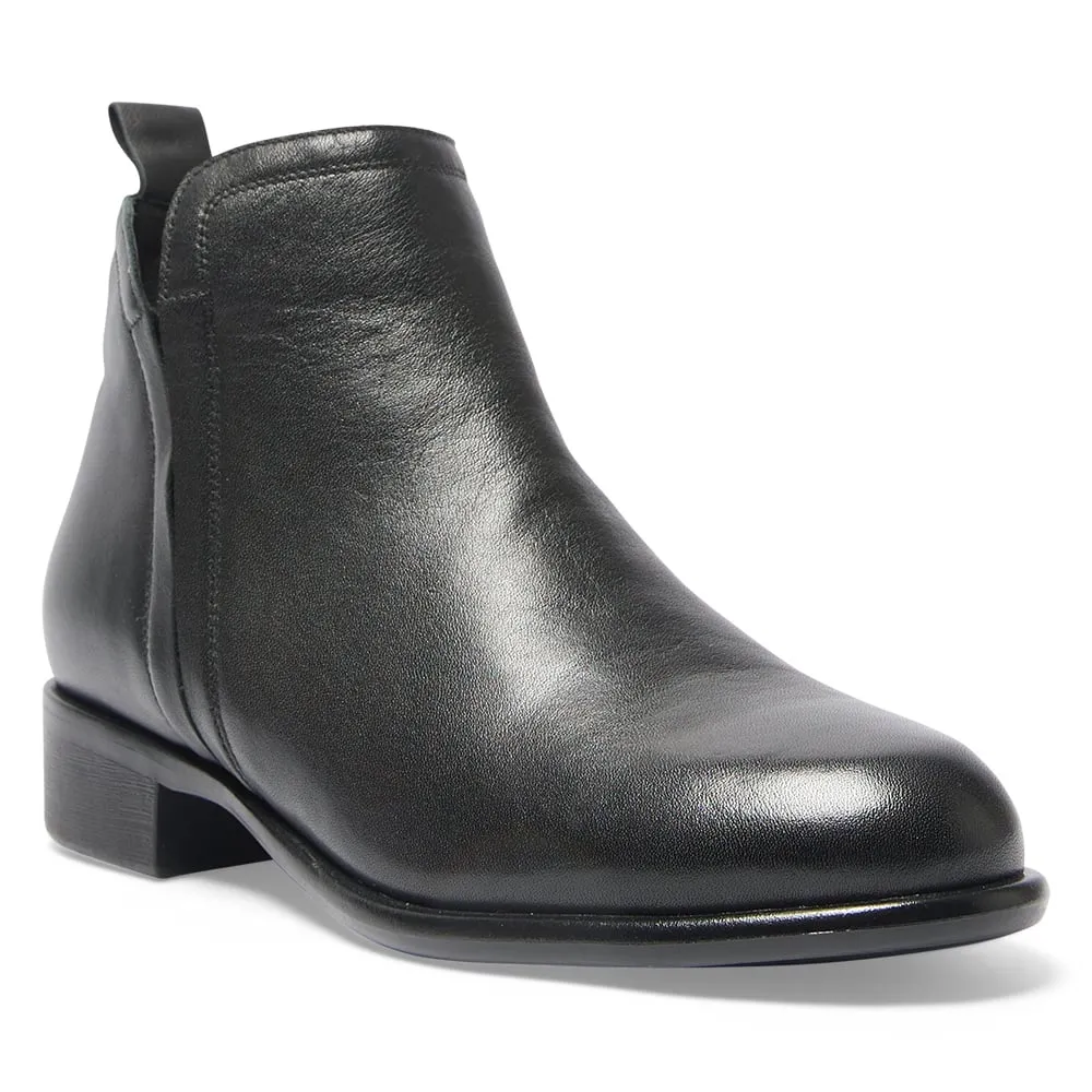 Lance Boot in Black Leather