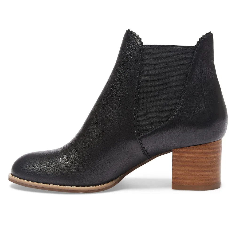 Liam Boot in Black Leather