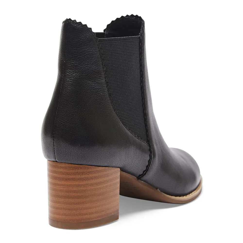 Liam Boot in Black Leather