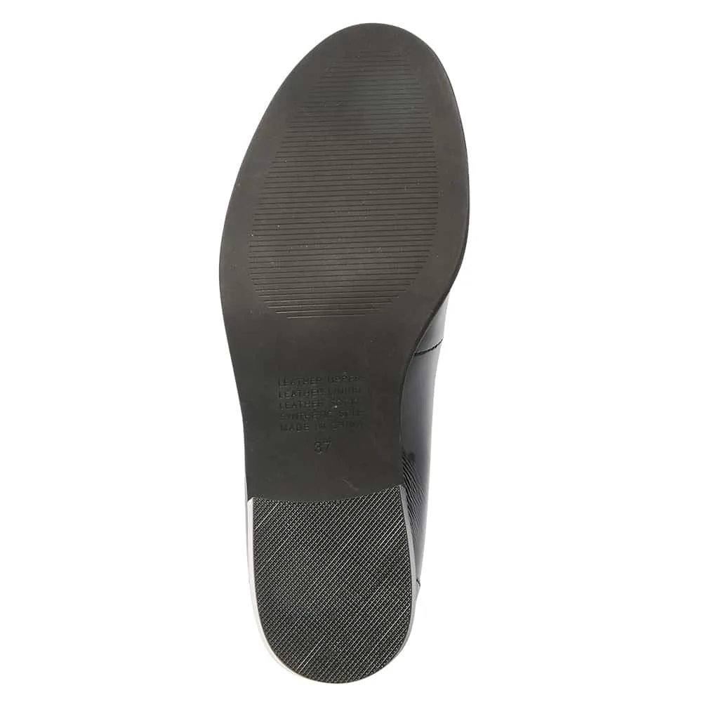 Lincoln Loafer in Black Patent