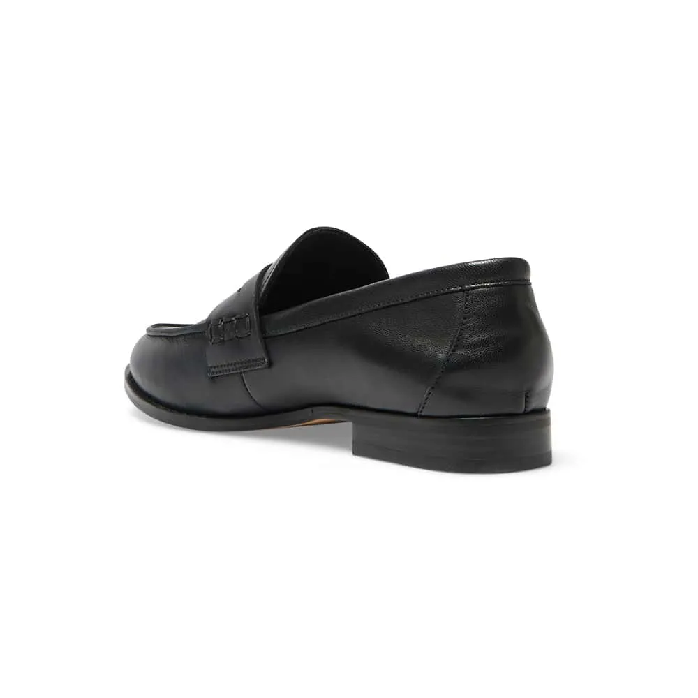Mabel Loafer in Black Leather