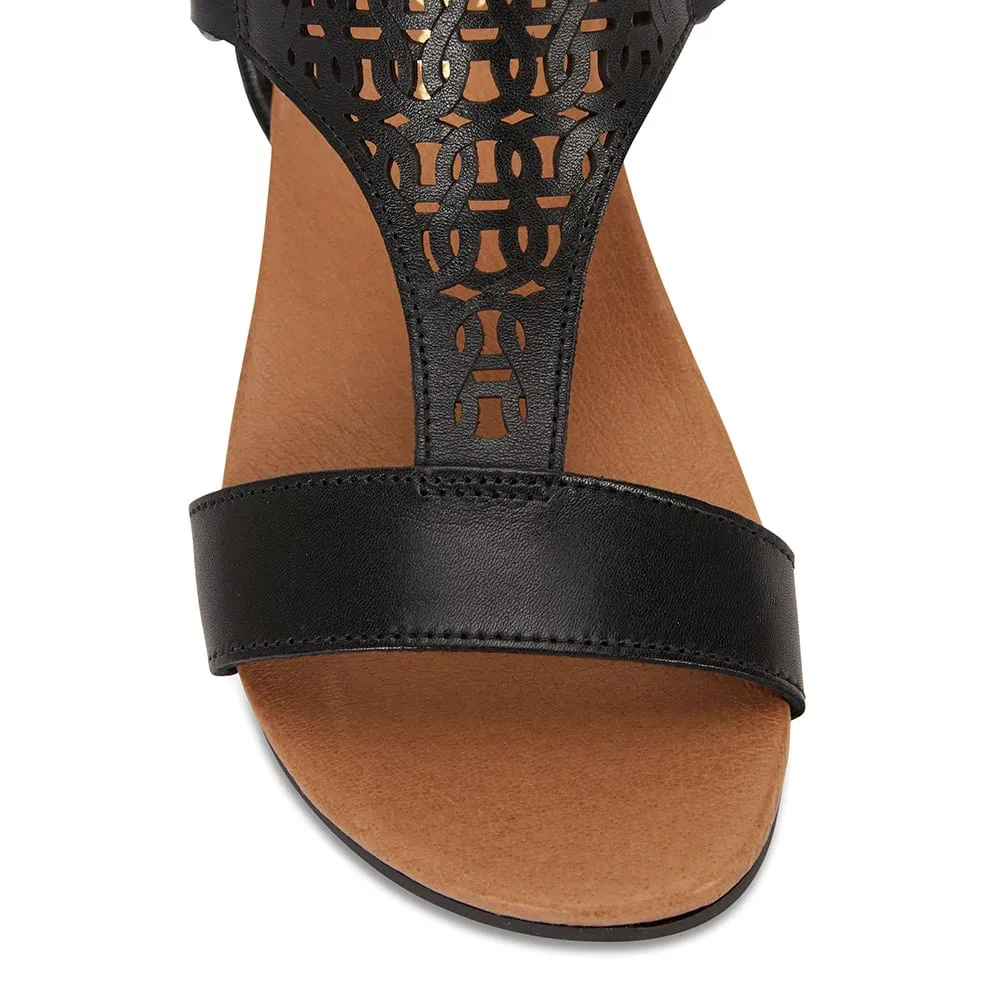Magnet Heel in Black Leather