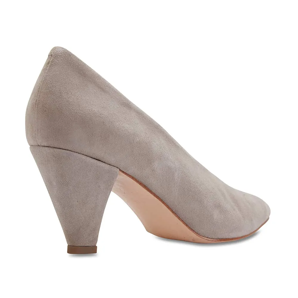 Nancy Heel in Grey Suede