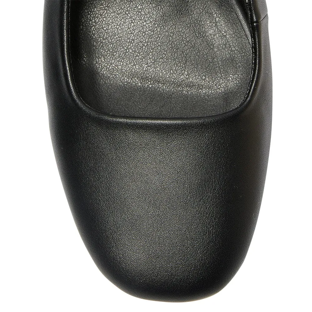 Natasha Heel in Black Smooth