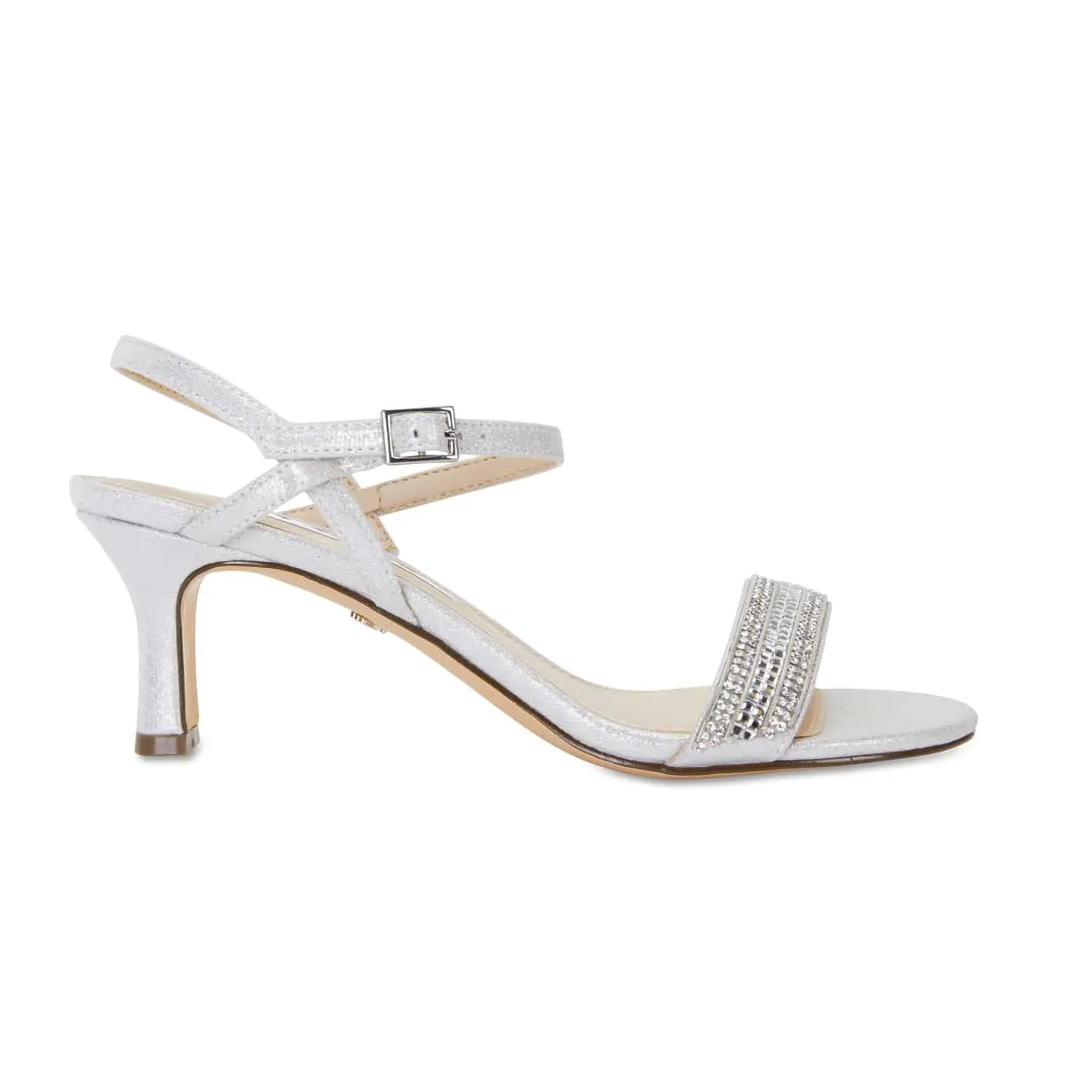 Noela Heel in True Silver