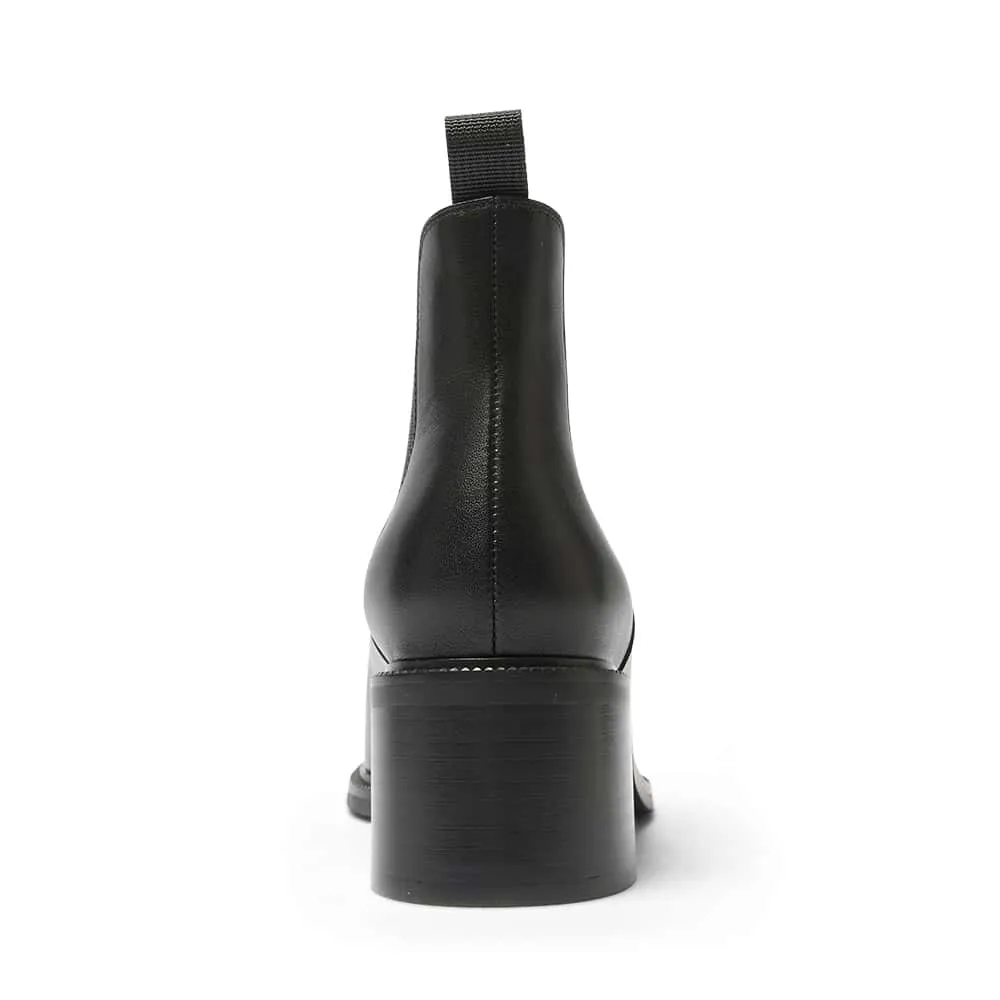 Oxford Boot in Black Leather