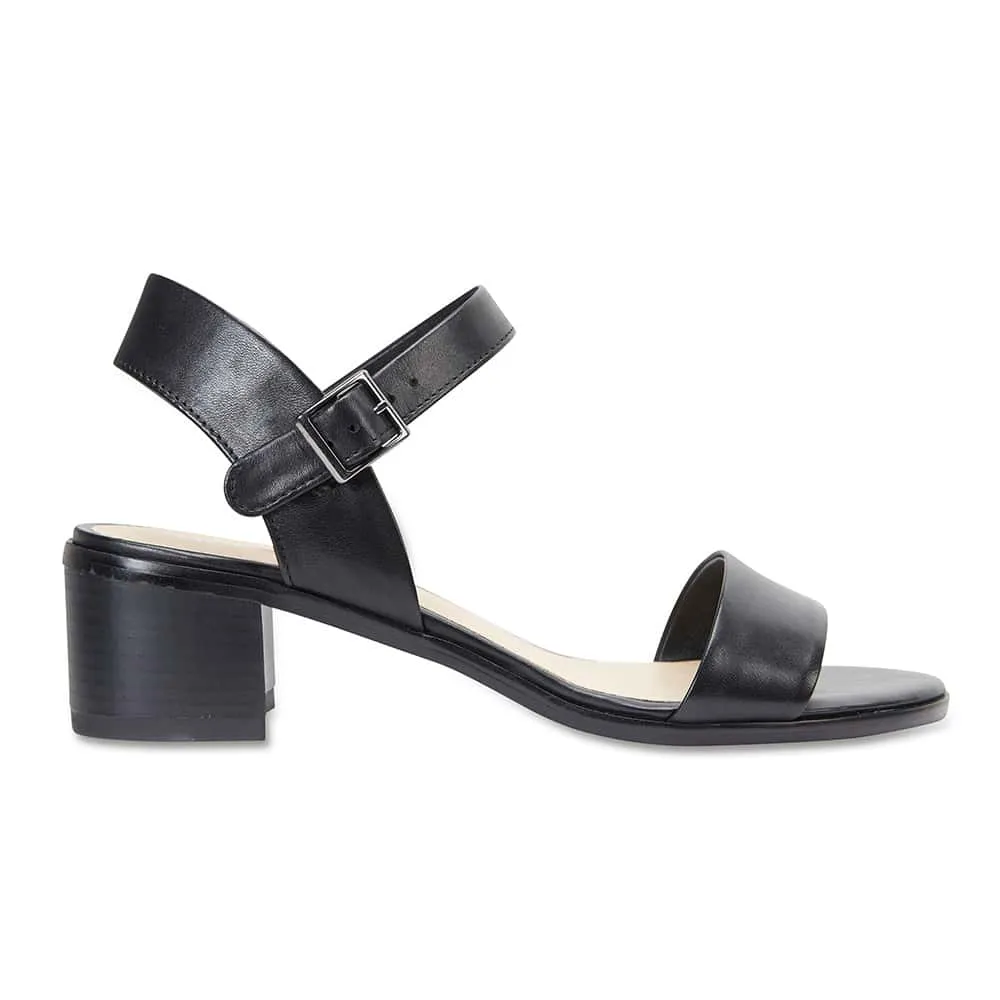 Pluto Heel in Black Leather