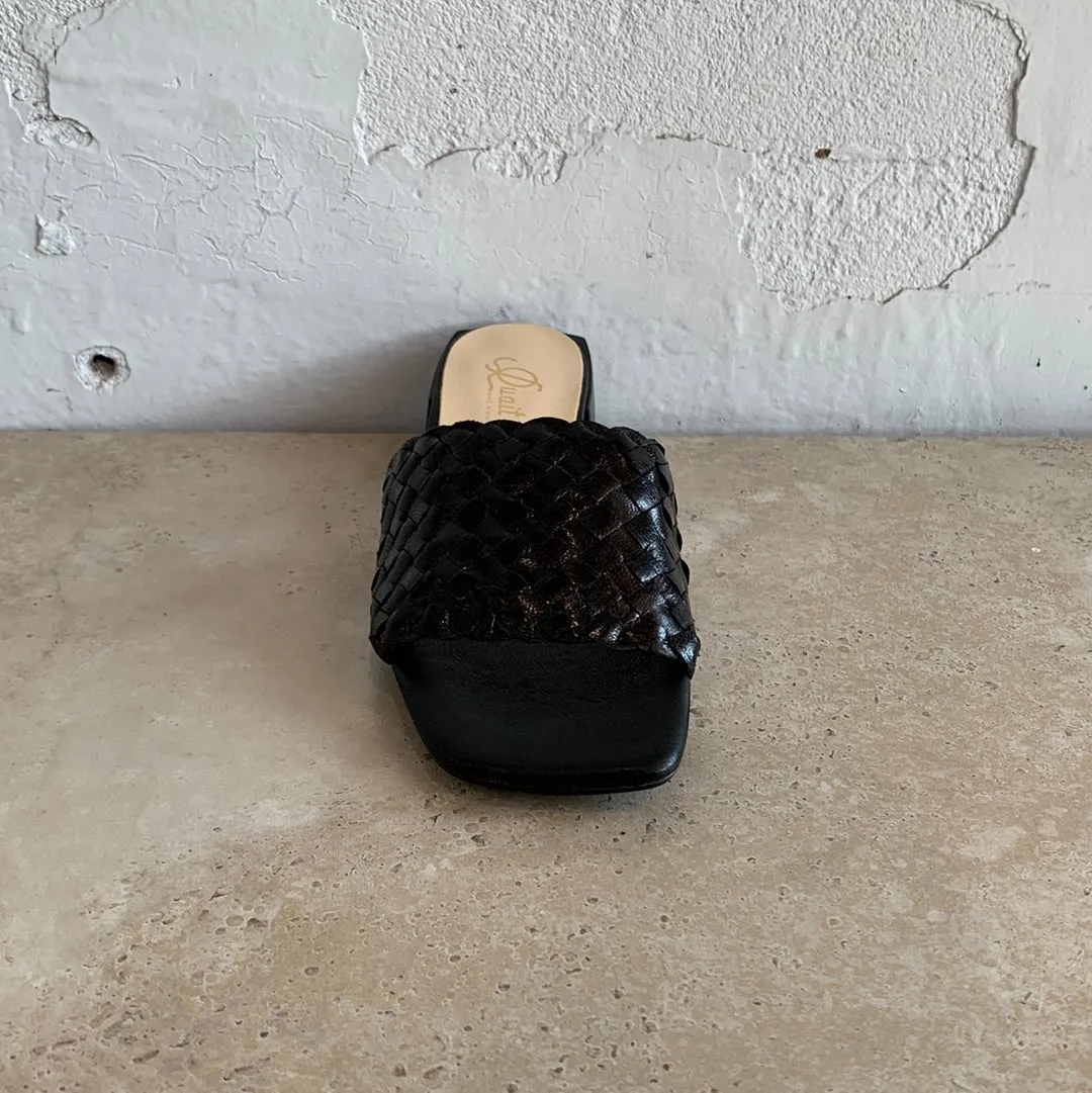 Quait 23026 Nero