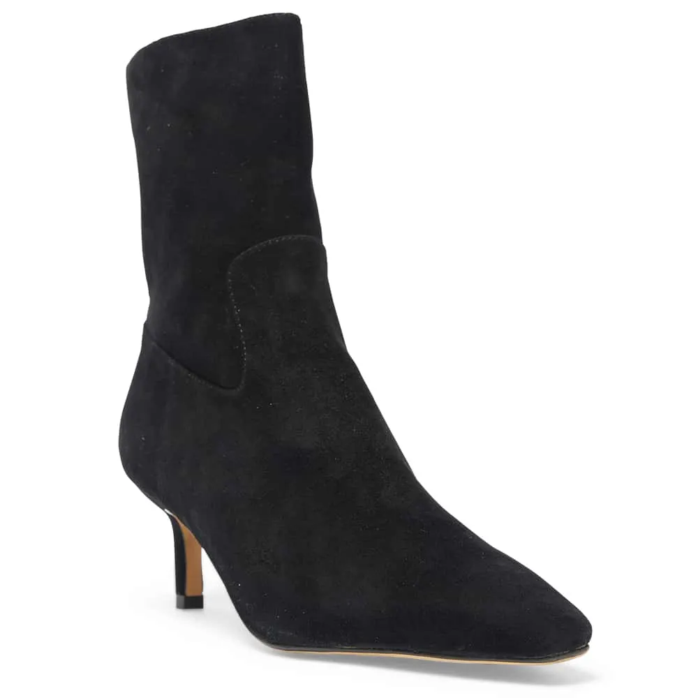 Rogue Boot in Black Suede