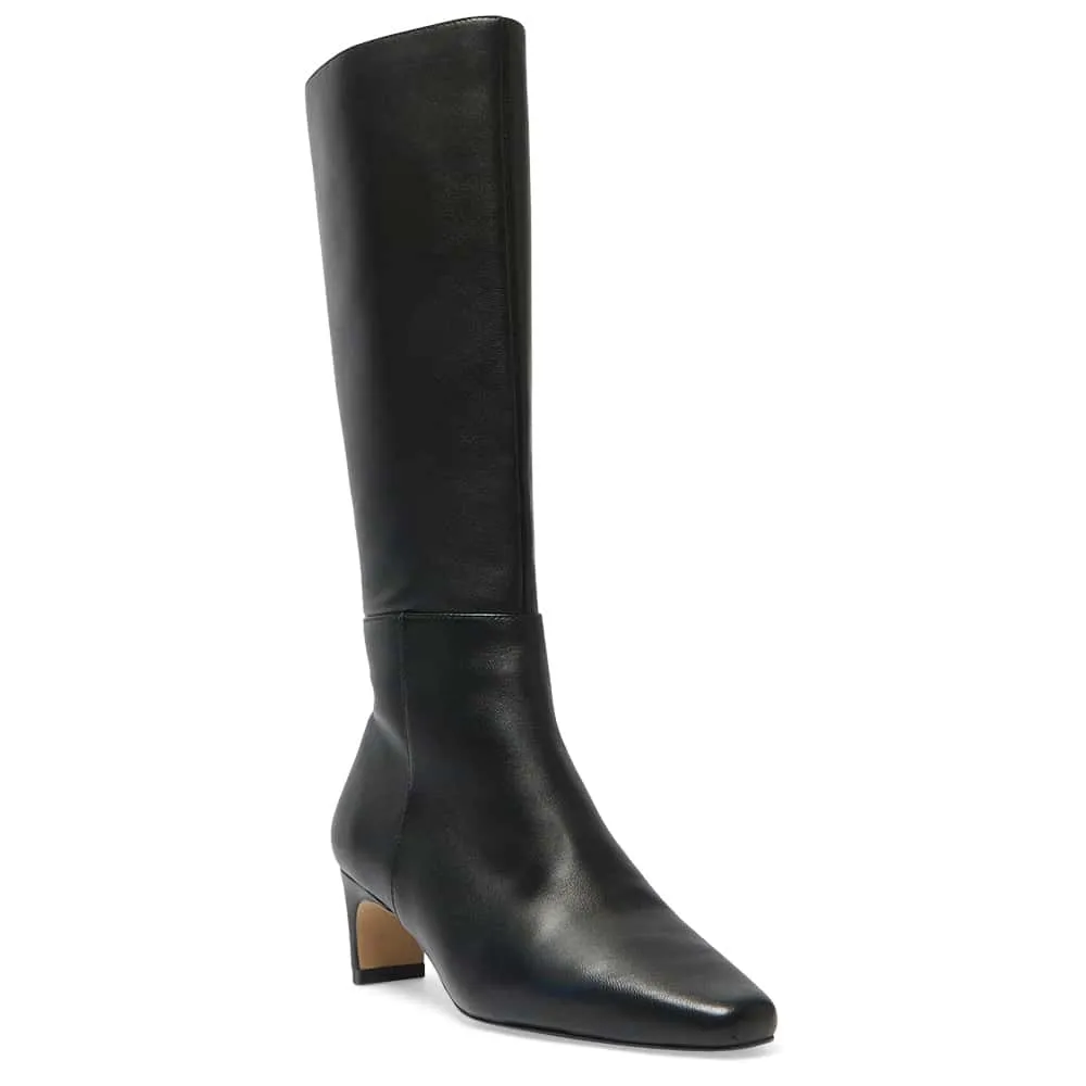 Salute Boot in Black Leather