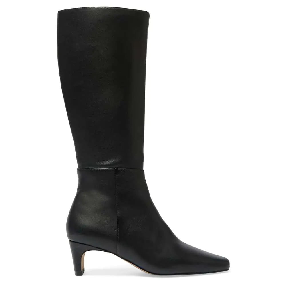 Salute Boot in Black Leather