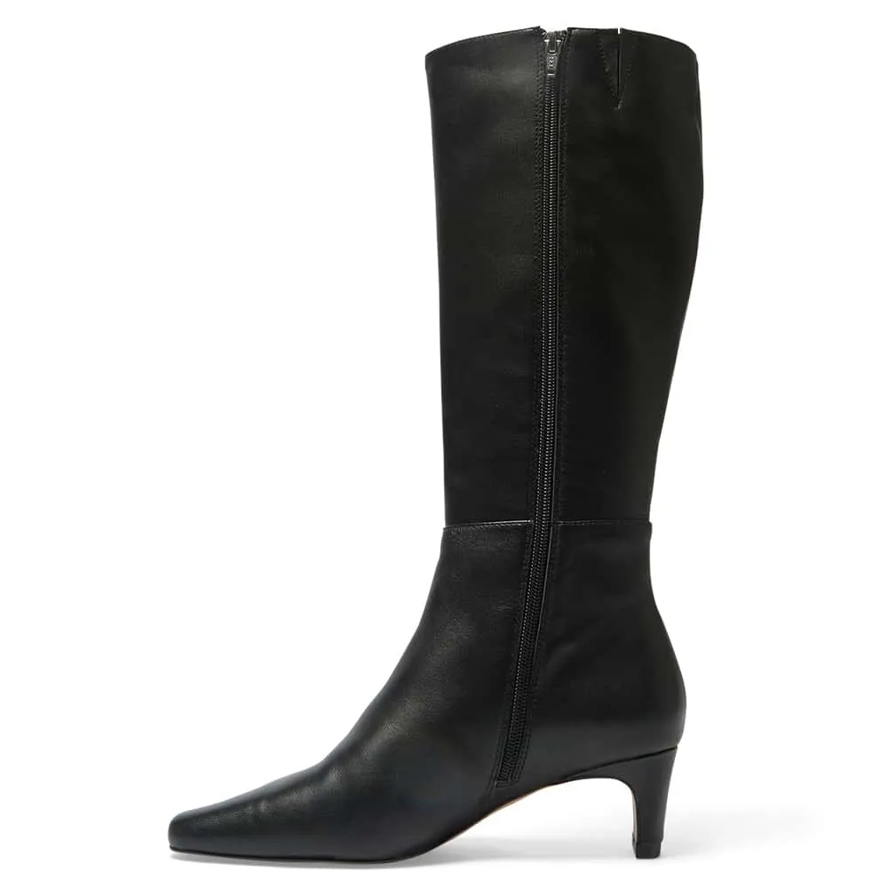 Salute Boot in Black Leather